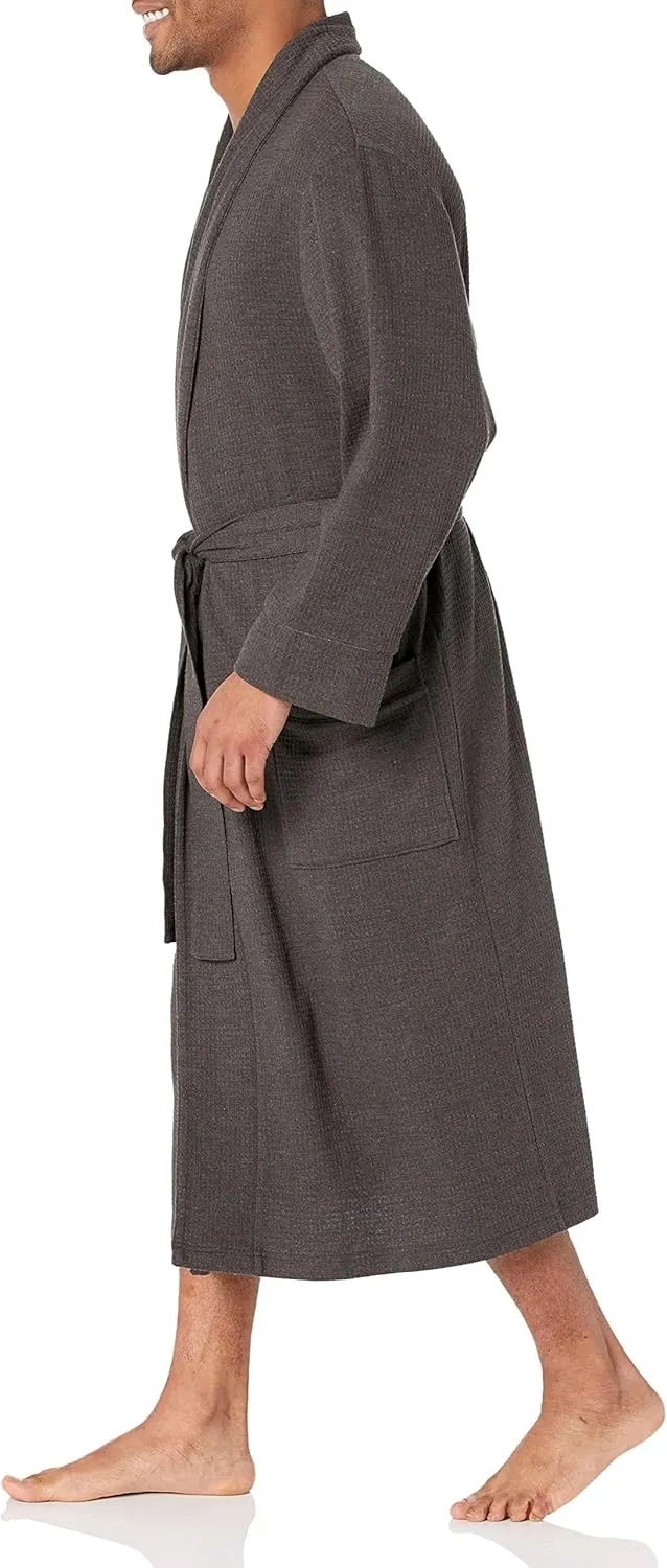 Amazon Essentials Men's Lightweight Waffle Robe (Available in Big & Tall)