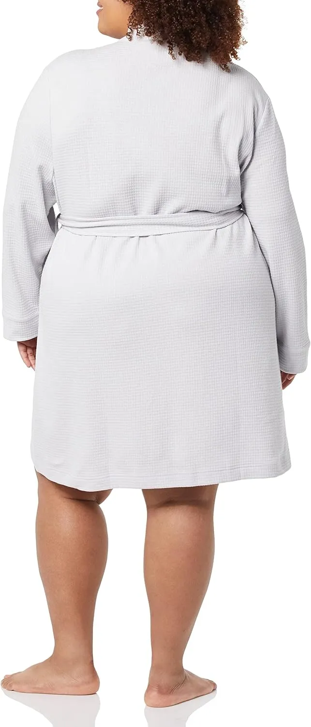 Amazon Essentials Women's Lightweight Waffle Mid-Length Robe (Available in Plus Size)