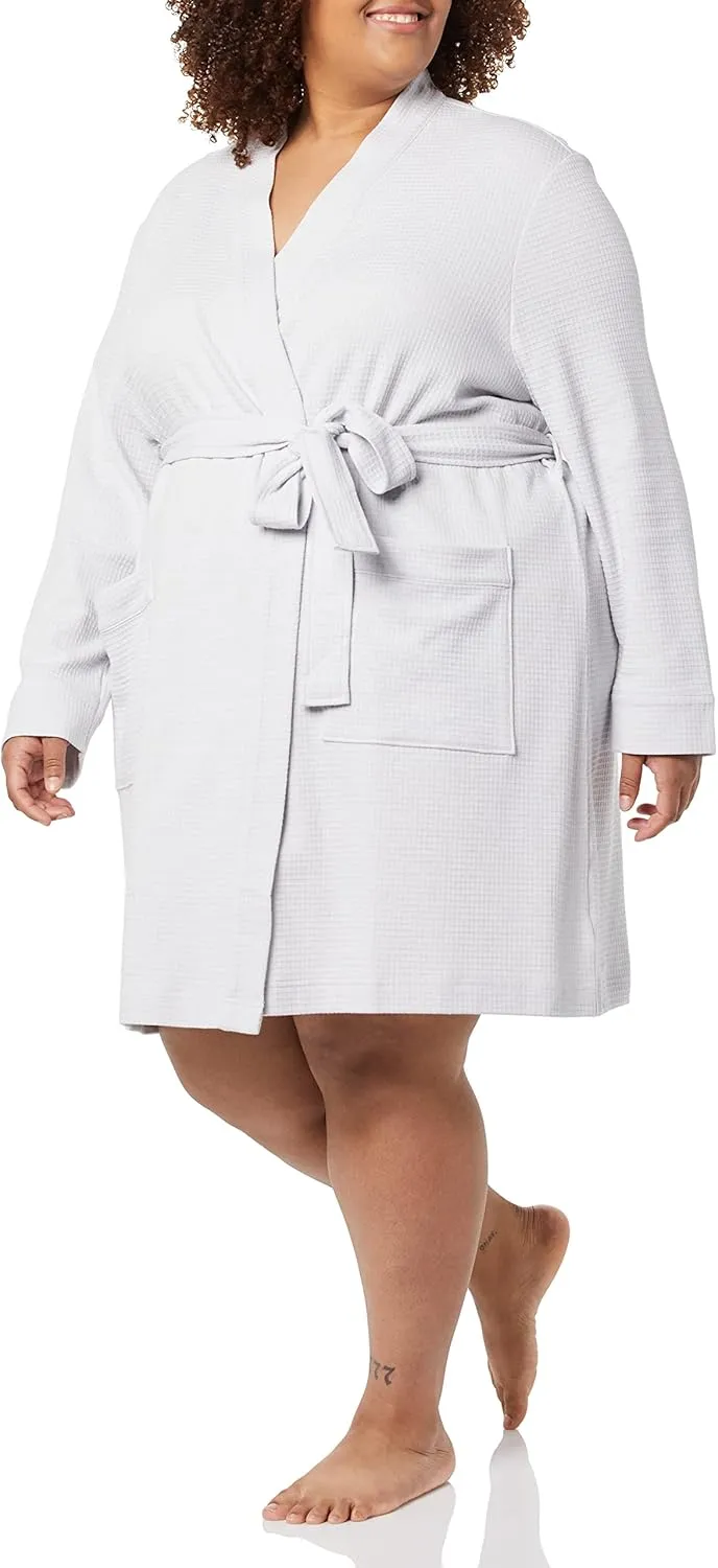 Amazon Essentials Women's Lightweight Waffle Mid-Length Robe (Available in Plus Size)