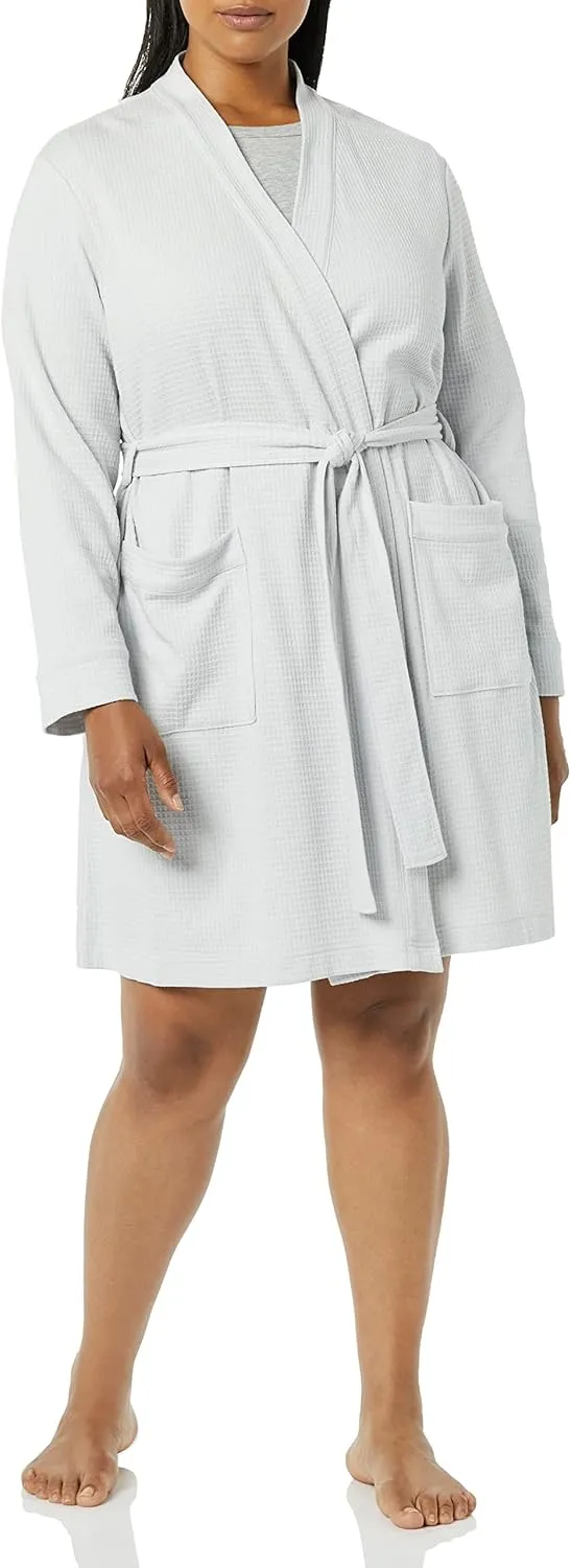 Amazon Essentials Women's Lightweight Waffle Mid-Length Robe (Available in Plus Size)