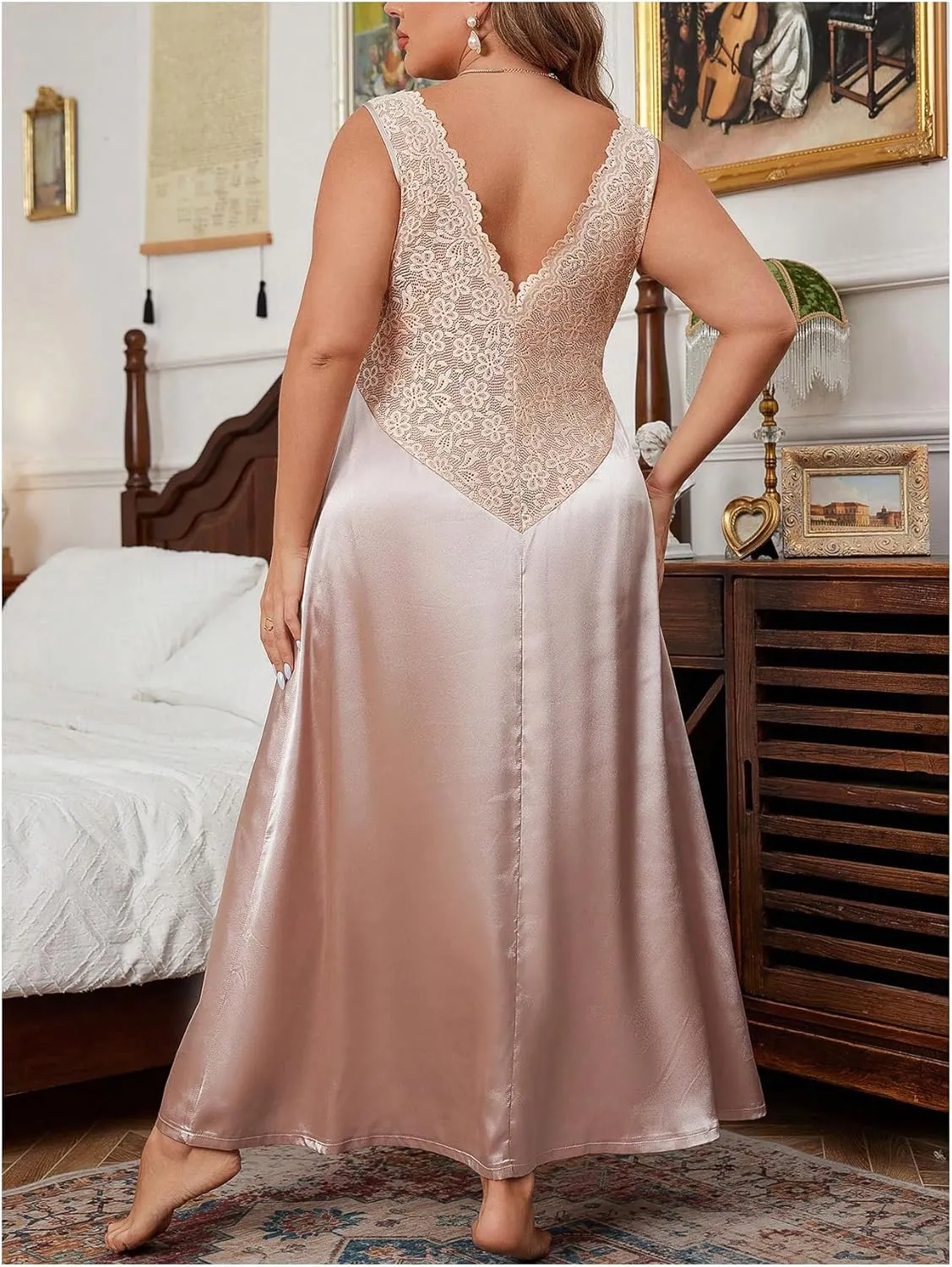 WDIRARA Women's Plus Size Satin Nightgown Double V Neck Lace Backless Long Lingerie Nightdress